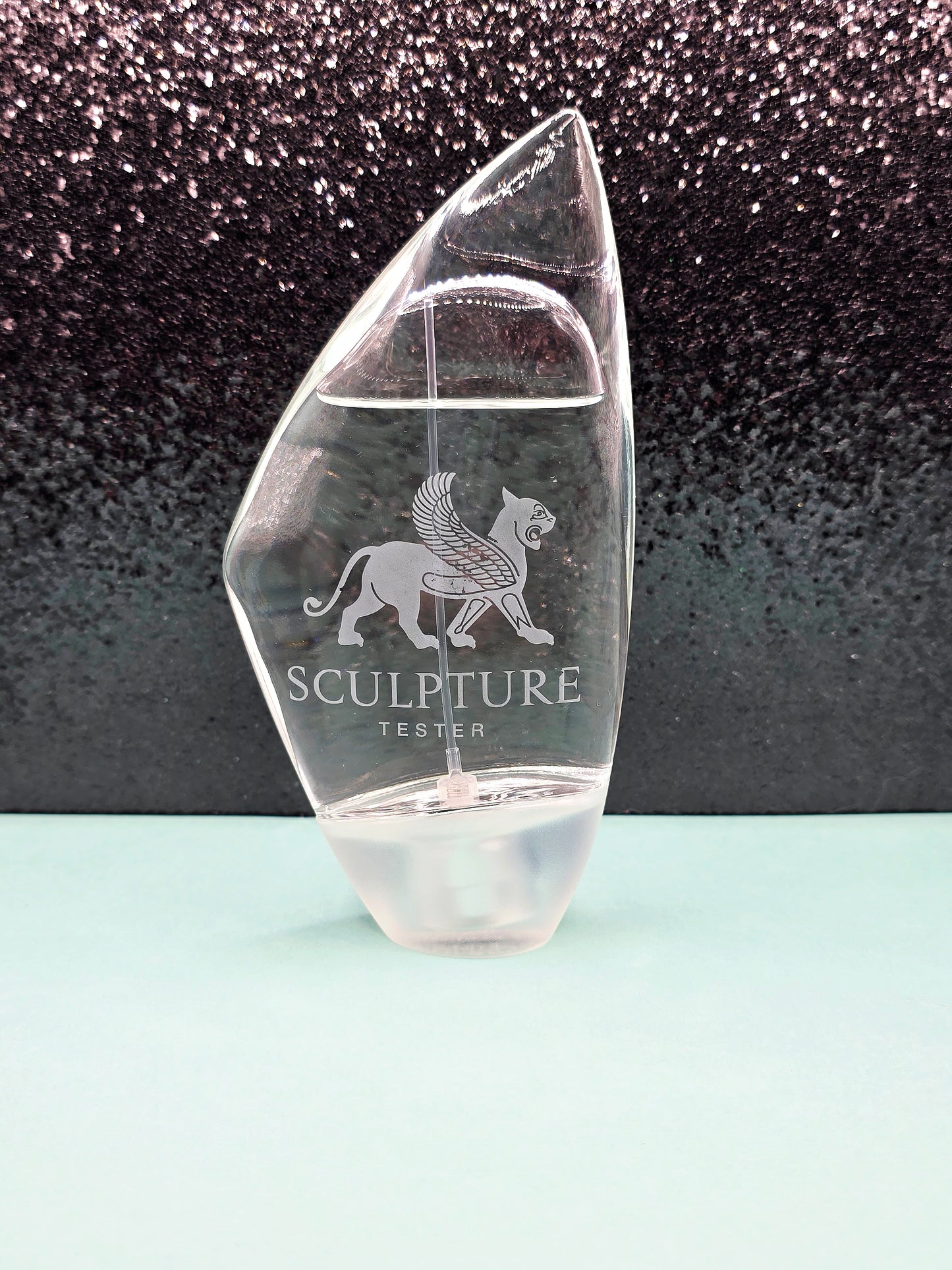 Nikos Parfums Sculpture