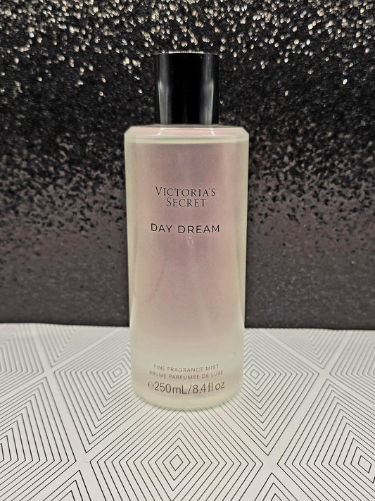 Victoria Secret Day Dream body mist